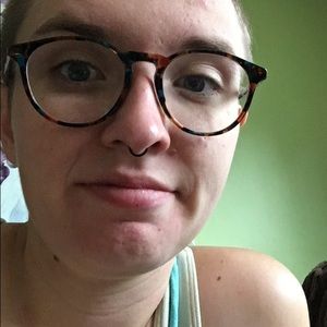 Meet your Posher, Whitney